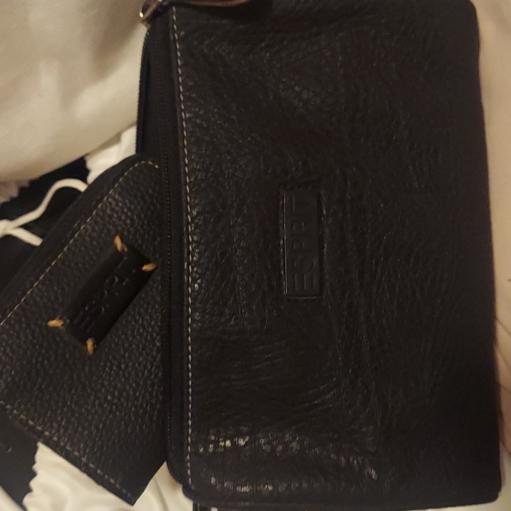 ESPRIT Vintage/Retired Black Leather Crossbody w/ Embossed Logo 2 Pc Set